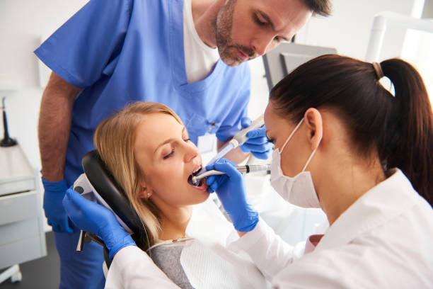 Best Periodontal (Gum) Disease Treatment  in Edna, TX